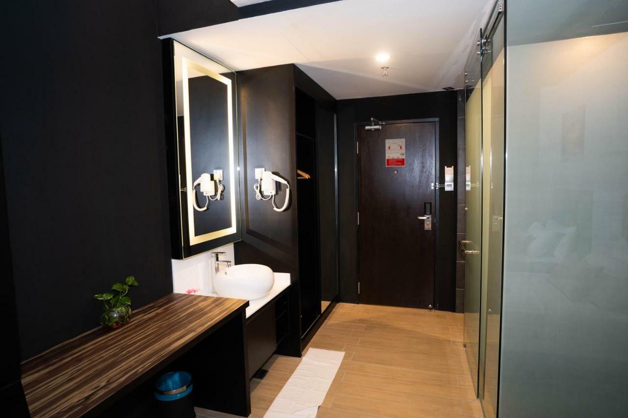 Artworks Hotel Іпох Екстер'єр фото